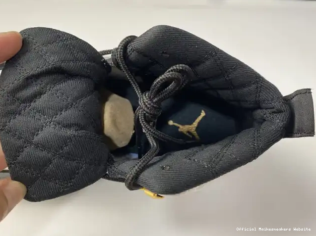 Official Maikesneakers Air Jordan CT8013-170 12 Royalty 0512